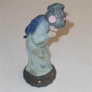 Lladro Figure Sayonara 4989 1978 - Image 4