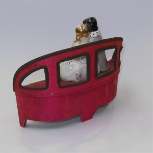 French Art Deco Chocolate Box Ceramic Figures on Seat - Image 3