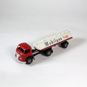 Micro G/27 Commer Mobilgas Tanker