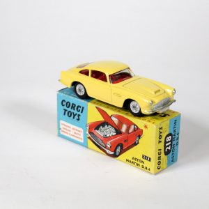 Corgi Toys 218 Aston Martin DB4 1961-62