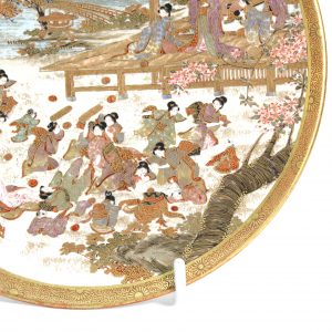 Outstanding Japanese atsuma Plate Meiji Period