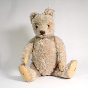 Old Steiff bear growler