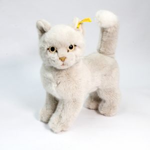 Beautiful White Steiff Cat