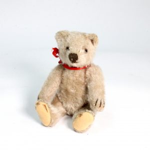 Small 1940s Steiff Bear