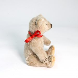 Small 1940s Steiff Bear