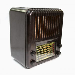 Healing Bakelite Golden Voice Valve Radio (Fully Restored)