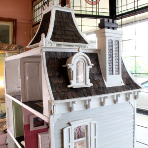 Dolls House 9 rooms