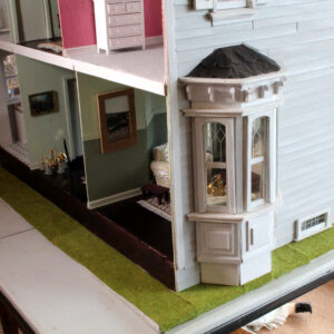 Dolls House 9 rooms